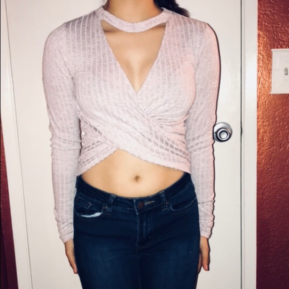 Crop/knit top. Forever 21. Size med